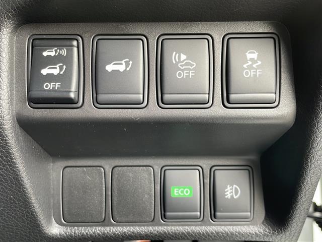 エクストレイル 20X ハイブリッド エマージェンシーブレーキP サンルーフ デジタルミラー BSM 純正ナビ 全周囲カメラ Bluetooth DVD再生 USB接続 TV 電動Rゲート シートヒーター 衝突被害軽減 クルコン ビルトインETC ハイビームアシスト(16枚目)