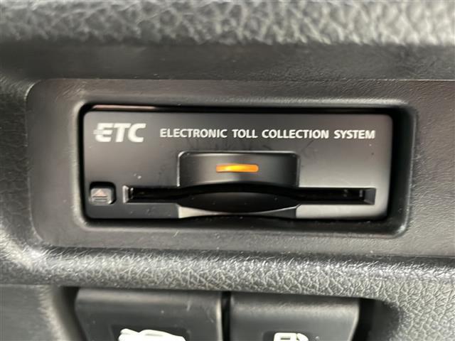 エクストレイル 20X ハイブリッド エマージェンシーブレーキP サンルーフ デジタルミラー BSM 純正ナビ 全周囲カメラ Bluetooth DVD再生 USB接続 TV 電動Rゲート シートヒーター 衝突被害軽減 クルコン ビルトインETC ハイビームアシスト(17枚目)