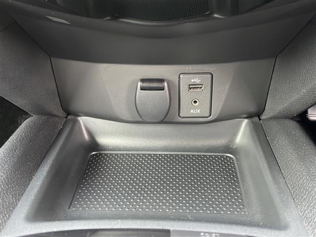 エクストレイル 20X ハイブリッド エマージェンシーブレーキP サンルーフ デジタルミラー BSM 純正ナビ 全周囲カメラ Bluetooth DVD再生 USB接続 TV 電動Rゲート シートヒーター 衝突被害軽減 クルコン ビルトインETC ハイビームアシスト(20枚目)