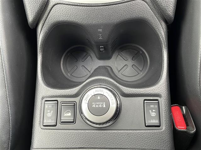 エクストレイル 20X ハイブリッド エマージェンシーブレーキP サンルーフ デジタルミラー BSM 純正ナビ 全周囲カメラ Bluetooth DVD再生 USB接続 TV 電動Rゲート シートヒーター 衝突被害軽減 クルコン ビルトインETC ハイビームアシスト(22枚目)
