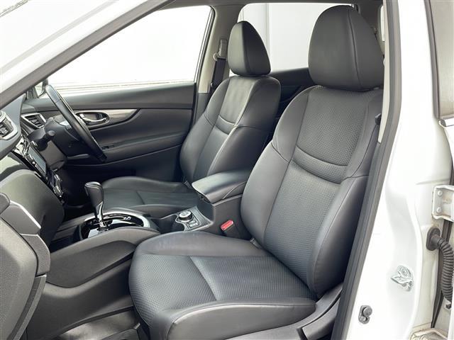 エクストレイル 20X ハイブリッド エマージェンシーブレーキP サンルーフ デジタルミラー BSM 純正ナビ 全周囲カメラ Bluetooth DVD再生 USB接続 TV 電動Rゲート シートヒーター 衝突被害軽減 クルコン ビルトインETC ハイビームアシスト(23枚目)