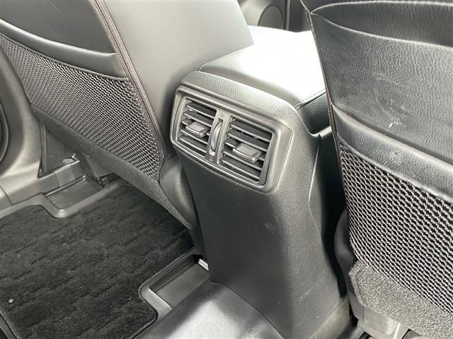 エクストレイル 20X ハイブリッド エマージェンシーブレーキP サンルーフ デジタルミラー BSM 純正ナビ 全周囲カメラ Bluetooth DVD再生 USB接続 TV 電動Rゲート シートヒーター 衝突被害軽減 クルコン ビルトインETC ハイビームアシスト(27枚目)