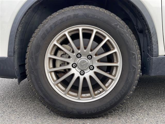 エクストレイル 20X ハイブリッド エマージェンシーブレーキP サンルーフ デジタルミラー BSM 純正ナビ 全周囲カメラ Bluetooth DVD再生 USB接続 TV 電動Rゲート シートヒーター 衝突被害軽減 クルコン ビルトインETC ハイビームアシスト(30枚目)