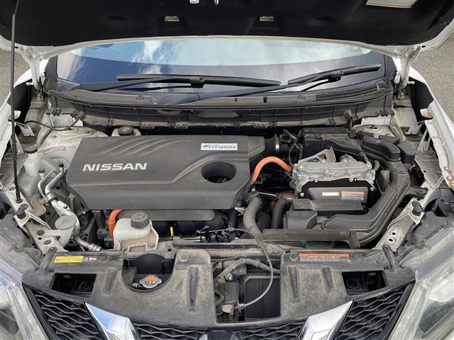 エクストレイル 20X ハイブリッド エマージェンシーブレーキP サンルーフ デジタルミラー BSM 純正ナビ 全周囲カメラ Bluetooth DVD再生 USB接続 TV 電動Rゲート シートヒーター 衝突被害軽減 クルコン ビルトインETC ハイビームアシスト(42枚目)