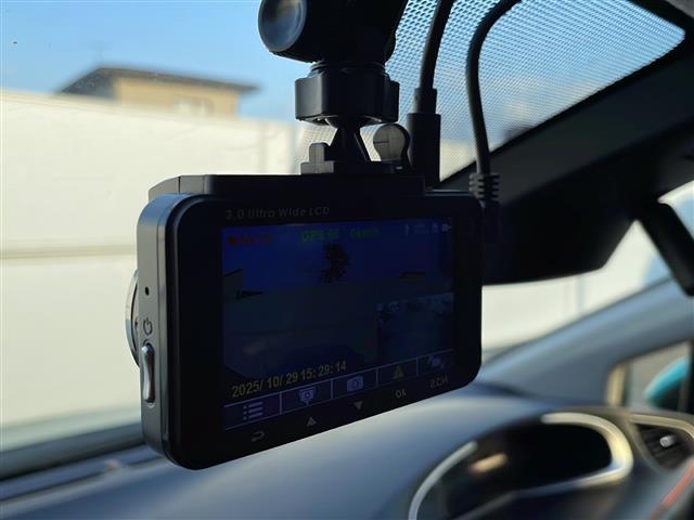 シエンタ Ｇ　クエロ　トヨタセーフティセンス　９型ナビ　両側電動スライド　バックＣ　フルセグ　ハーフレザーシート　Ｂｌｕｅｔｏｏｔｈ　ビルドインＥＴＣ　ＤＶＤ再生　ドラレコ　オートＬＥＤライト　フォグ　１５インチＡＷ（12枚目）