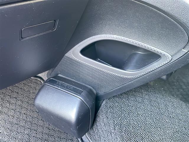 シエンタ Ｇ　クエロ　トヨタセーフティセンス　９型ナビ　両側電動スライド　バックＣ　フルセグ　ハーフレザーシート　Ｂｌｕｅｔｏｏｔｈ　ビルドインＥＴＣ　ＤＶＤ再生　ドラレコ　オートＬＥＤライト　フォグ　１５インチＡＷ（21枚目）