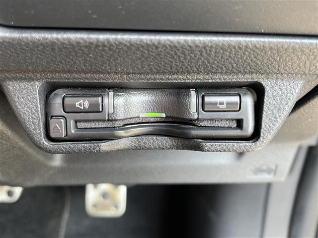 レヴォーグ GT-H EX アイサイトX 全車速追従クルコン BSM 純正11.6型ナビ バックC スマートフォン連携 CD/DVD再生 フルセグ 全席シートヒーター 電動Rゲート 純正18インチAW ビルトインETC ドラレコ(17枚目)