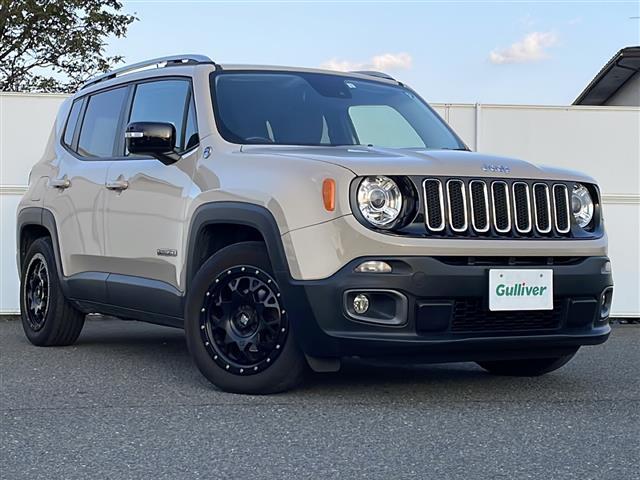 ジープ・レネゲード リミテッド　ブラインドスポットモニター　ルーフレール　バックカメラ　ディスプレイオーディオ　ＦＭ／ＡＭ　ＡＵＸ　パワーシート　シートヒーター　ステアリングヒーター　純正フロアマット　コーナーセンサー　ＨＩＤライト（33枚目）