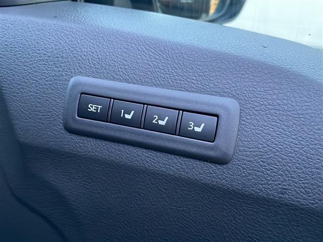 ヴェルファイアハイブリッド ＺＲ　寒冷地仕様　サンルーフ　セーフティセンス　純正ナビ　純正フリップダウンモニター　全周囲Ｃ　フルセグ　両側電動スライド　メモリ付電動シート　電動リアゲート　ビルドインＥＴＣ　ＡＣ１００Ｖコンセント（5枚目）