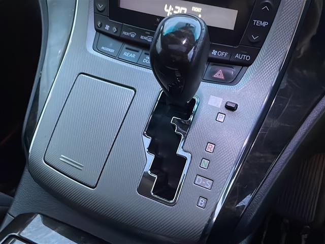 ヴェルファイアハイブリッド ＺＲ　寒冷地仕様　サンルーフ　セーフティセンス　純正ナビ　純正フリップダウンモニター　全周囲Ｃ　フルセグ　両側電動スライド　メモリ付電動シート　電動リアゲート　ビルドインＥＴＣ　ＡＣ１００Ｖコンセント（20枚目）