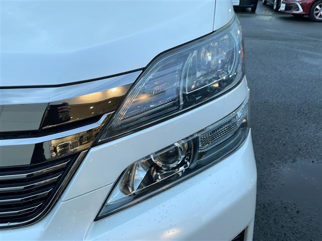 ヴェルファイアハイブリッド ＺＲ　寒冷地仕様　サンルーフ　セーフティセンス　純正ナビ　純正フリップダウンモニター　全周囲Ｃ　フルセグ　両側電動スライド　メモリ付電動シート　電動リアゲート　ビルドインＥＴＣ　ＡＣ１００Ｖコンセント（31枚目）