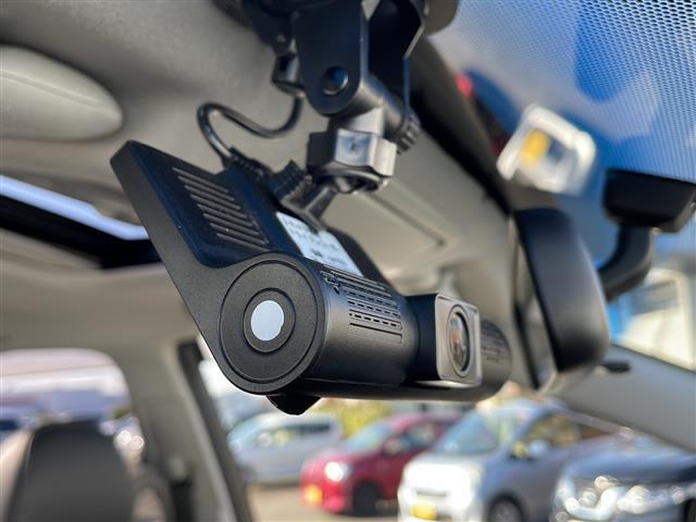 エスティマハイブリッド アエラス プレミアムエディション サンルーフ ナビ バックC 両側電動スライド Bluetooth 電動ハーフレザーシート オットマン AC100V クルコン 前後ドラレコ nanoe オートHIDライト フォグ 純正17AW(5枚目)