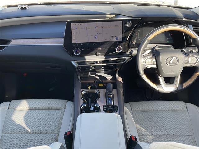 RX RX450h+ バージョンL サンルーフ デジタルミラー アドバンストパーク 純正14型ナビ フルセグ Bluetooth USB HDMI 全周囲C 純正21AW 革シート シートヒーター エアシート ステアヒーター ETC(5枚目)