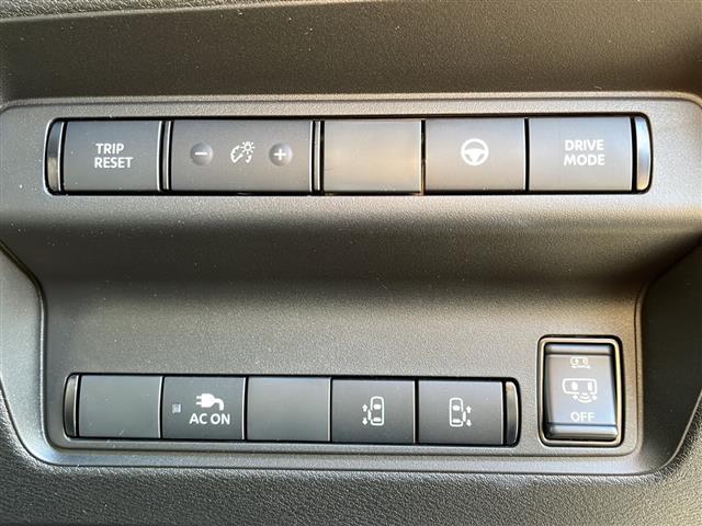 セレナ e-4ORCE ハイウェイスターV 12.3型ナビ 全周囲C プロパイロット ETC2.0 フルセグ HDMI 両側電動スライド デジタルミラー ハーフレザーシート シートヒーター ステアヒーター Qiワイヤレス充電 AC100V(7枚目)