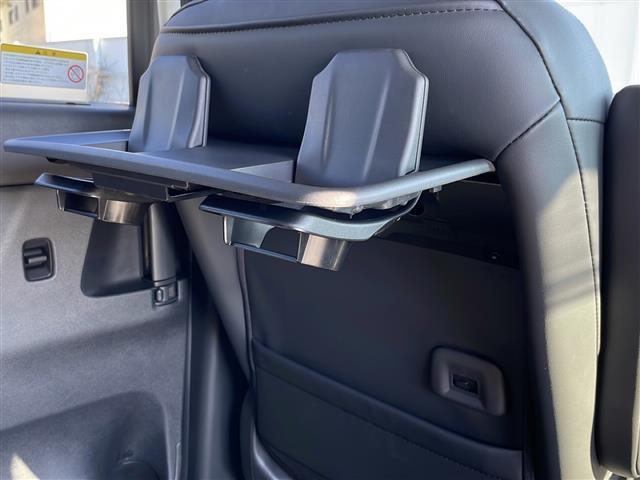 セレナ e-4ORCE ハイウェイスターV 12.3型ナビ 全周囲C プロパイロット ETC2.0 フルセグ HDMI 両側電動スライド デジタルミラー ハーフレザーシート シートヒーター ステアヒーター Qiワイヤレス充電 AC100V(25枚目)