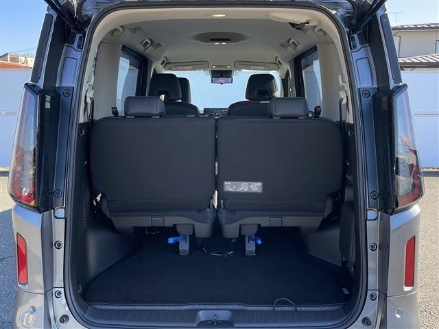 セレナ e-4ORCE ハイウェイスターV 12.3型ナビ 全周囲C プロパイロット ETC2.0 フルセグ HDMI 両側電動スライド デジタルミラー ハーフレザーシート シートヒーター ステアヒーター Qiワイヤレス充電 AC100V(29枚目)