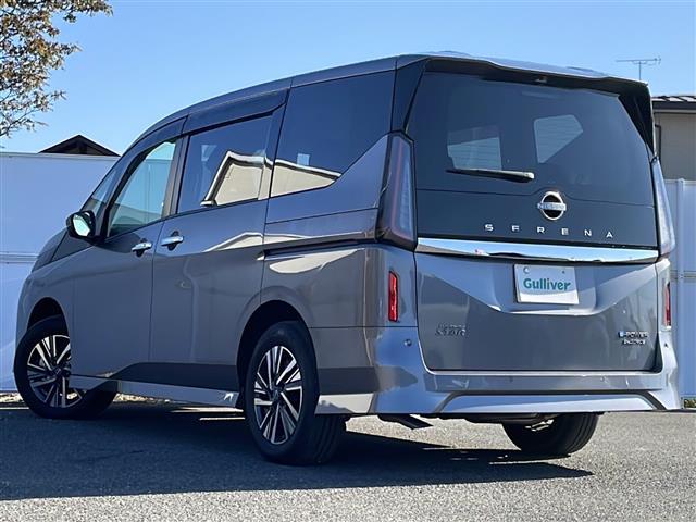 セレナ e-4ORCE ハイウェイスターV 12.3型ナビ 全周囲C プロパイロット ETC2.0 フルセグ HDMI 両側電動スライド デジタルミラー ハーフレザーシート シートヒーター ステアヒーター Qiワイヤレス充電 AC100V(38枚目)