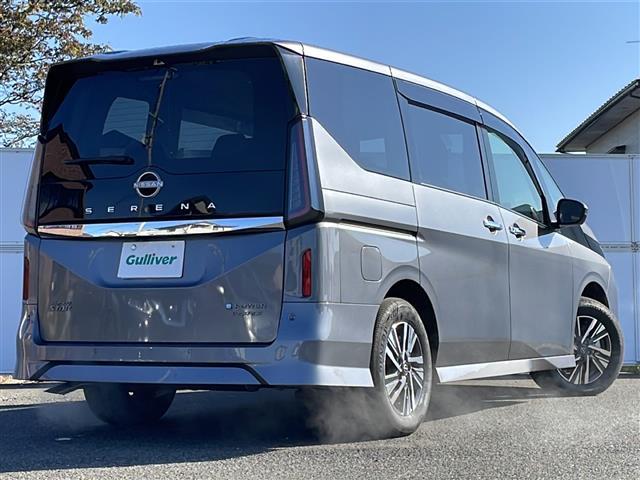 セレナ e-4ORCE ハイウェイスターV 12.3型ナビ 全周囲C プロパイロット ETC2.0 フルセグ HDMI 両側電動スライド デジタルミラー ハーフレザーシート シートヒーター ステアヒーター Qiワイヤレス充電 AC100V(40枚目)