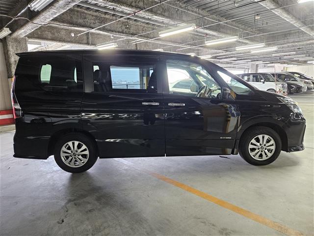 セレナ ハイウェイスター V フルセグTV ビルトインETC 全方位 ドライブレコーダープロパイロット 全方位運転支援システム LEDヘッドランプ ステアリングヒーター シートヒーター オートエアコン(13枚目)