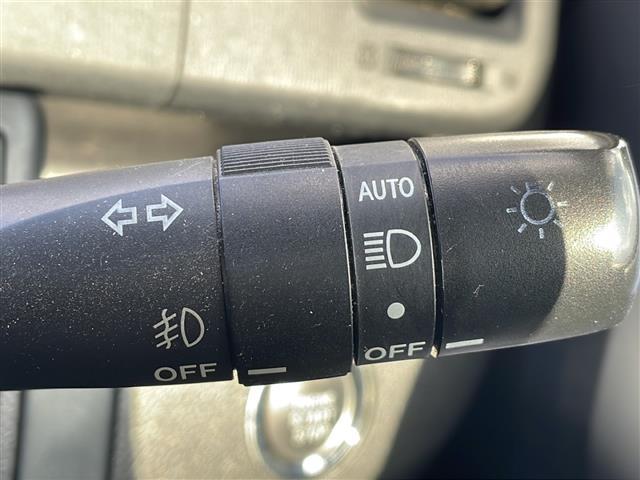 ヴォクシー ZS 寒冷地仕様 carrozzeriaナビ バックカメラ 片側パワースライド プッシュスタート パドルシフト オートライト フォグランプ ビルトインETC スマートキー 純正16インチアルミホイール(16枚目)