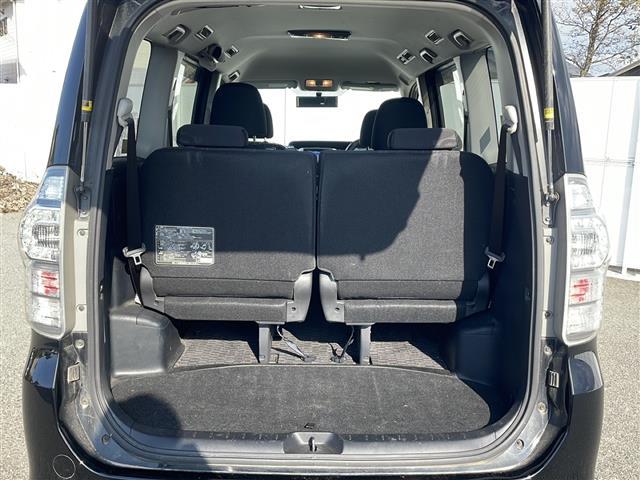 ヴォクシー ZS 寒冷地仕様 carrozzeriaナビ バックカメラ 片側パワースライド プッシュスタート パドルシフト オートライト フォグランプ ビルトインETC スマートキー 純正16インチアルミホイール(25枚目)