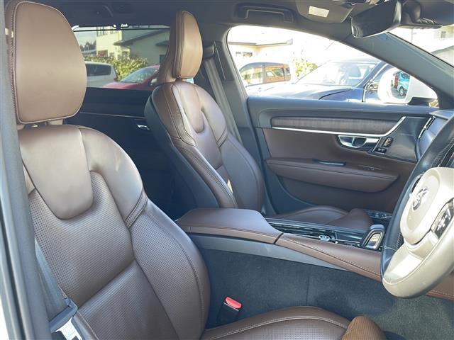 V90 クロスカントリー B5 AWD プロ harmankardonサウンド 全周囲 本革シート HUD メモリ付電動シート エアシートヒーター レーダークルコン 前後ドラレコ ステアヒーター BSM 純正19AW ルーフレール 電動リアゲート(10枚目)