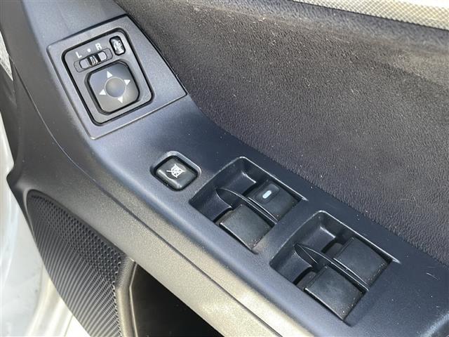 ギャランフォルティススポーツバック スポーツ　純正ＨＤＤナビ　バックカメラ　ＣＤ／ＤＶＤ再生　ＴＶ　クルーズコントロール　パドルシフト　ステアリングスイッチ　１２Ｖソケット　スマートキー　スペアタイヤ　ＨＩＤオートライト　１６インチＡＷ（11枚目）