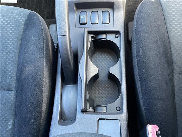 ギャランフォルティススポーツバック スポーツ　純正ＨＤＤナビ　バックカメラ　ＣＤ／ＤＶＤ再生　ＴＶ　クルーズコントロール　パドルシフト　ステアリングスイッチ　１２Ｖソケット　スマートキー　スペアタイヤ　ＨＩＤオートライト　１６インチＡＷ（19枚目）