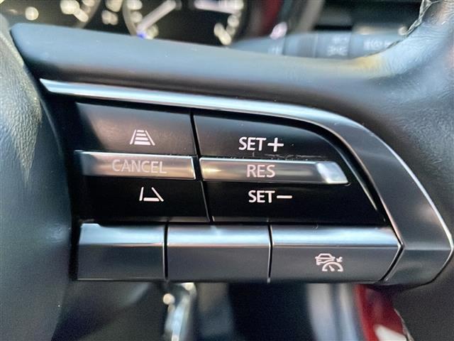 ＭＡＺＤＡ３ファストバック １５Ｓツーリング　ナビ　全周囲　ヘッドアップディスプレイ　ＥＴＣ　フルセグ　ＢＴ　ＤＶＤ再生　ＢＳＭ　ＨＤＭＩ　レーダークルーズコントロール　ドライブレコーダー　純正１８インチＡＷ　オートＬＥＤライト　フォグランプ（10枚目）
