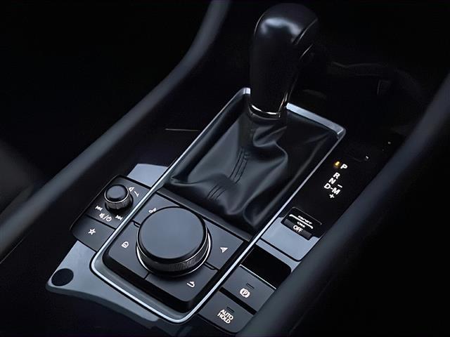 ＭＡＺＤＡ３ファストバック １５Ｓツーリング　ナビ　全周囲　ヘッドアップディスプレイ　ＥＴＣ　フルセグ　ＢＴ　ＤＶＤ再生　ＢＳＭ　ＨＤＭＩ　レーダークルーズコントロール　ドライブレコーダー　純正１８インチＡＷ　オートＬＥＤライト　フォグランプ（22枚目）