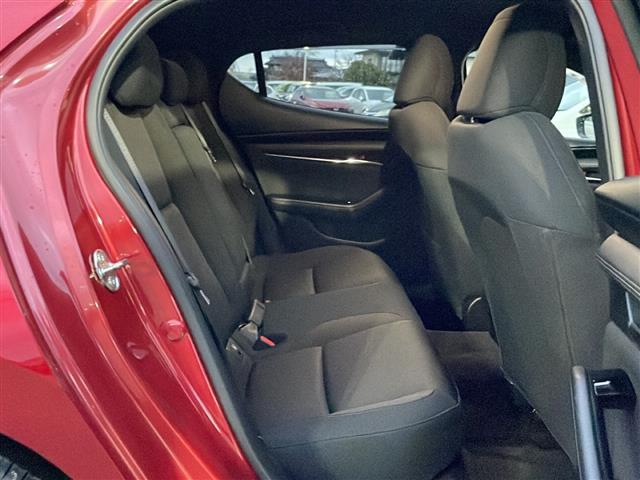 ＭＡＺＤＡ３ファストバック １５Ｓツーリング　ナビ　全周囲　ヘッドアップディスプレイ　ＥＴＣ　フルセグ　ＢＴ　ＤＶＤ再生　ＢＳＭ　ＨＤＭＩ　レーダークルーズコントロール　ドライブレコーダー　純正１８インチＡＷ　オートＬＥＤライト　フォグランプ（24枚目）