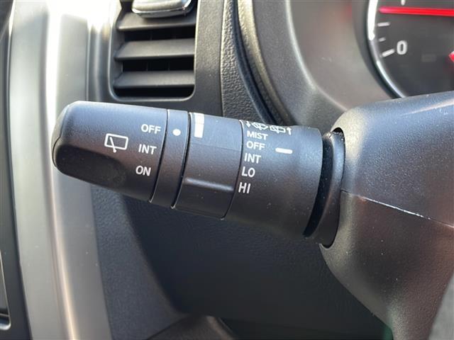 エクストレイル ２０ＧＴ　４ＷＤ　純正ナビ　ＢＴ　ＣＤ／ＤＶＤ再生　ＴＶ　バックカメラ　ＭＡＫアルミ　ＧＤマフラー　社外テールランプ　クルーズコントロール　オートＨＩＤライト　フォグランプ　ルーフレール　スマートキー　ＥＴＣ（7枚目）