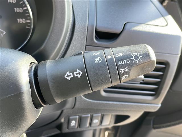 エクストレイル ２０ＧＴ　４ＷＤ　純正ナビ　ＢＴ　ＣＤ／ＤＶＤ再生　ＴＶ　バックカメラ　ＭＡＫアルミ　ＧＤマフラー　社外テールランプ　クルーズコントロール　オートＨＩＤライト　フォグランプ　ルーフレール　スマートキー　ＥＴＣ（8枚目）