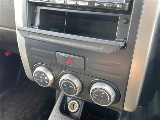 エクストレイル ２０ＧＴ　４ＷＤ　純正ナビ　ＢＴ　ＣＤ／ＤＶＤ再生　ＴＶ　バックカメラ　ＭＡＫアルミ　ＧＤマフラー　社外テールランプ　クルーズコントロール　オートＨＩＤライト　フォグランプ　ルーフレール　スマートキー　ＥＴＣ（16枚目）