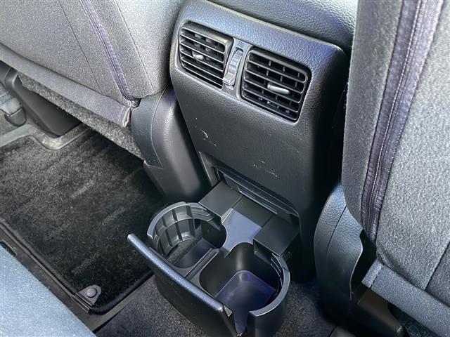 エクストレイル ２０ＧＴ　４ＷＤ　純正ナビ　ＢＴ　ＣＤ／ＤＶＤ再生　ＴＶ　バックカメラ　ＭＡＫアルミ　ＧＤマフラー　社外テールランプ　クルーズコントロール　オートＨＩＤライト　フォグランプ　ルーフレール　スマートキー　ＥＴＣ（25枚目）