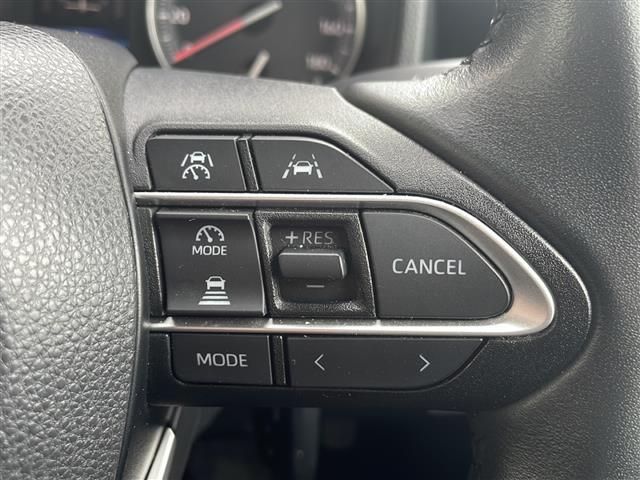 ノア Ｇ　セーフティセンス　純正ナビ　バックＣ　両側電動スライドドア　Ｂｌｕｅｔｏｏｔｈ再生　ビルドインＥＴＣ２．０　レーダークルーズコントロール　オートＬＥＤヘッドライト　純正１６インチＡＷ　スマートキー（11枚目）