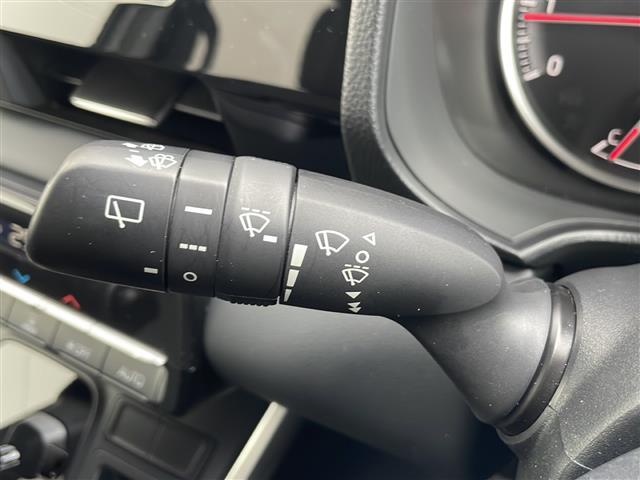 ノア Ｇ　セーフティセンス　純正ナビ　バックＣ　両側電動スライドドア　Ｂｌｕｅｔｏｏｔｈ再生　ビルドインＥＴＣ２．０　レーダークルーズコントロール　オートＬＥＤヘッドライト　純正１６インチＡＷ　スマートキー（14枚目）