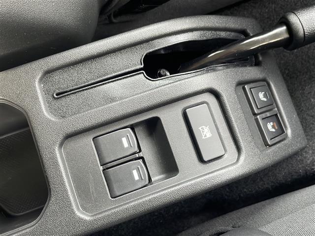 ジムニーノマド ＦＣ　デュアルブレーキサポート　純正８型ナビ　バックＣ　前後ドラレコ　フルセグ　レーダークルーズ　ビルドインＥＴＣ　シートヒーター　ミラーヒーター　ヘッドライトウォッシャー　コーナーセンサー　スペアキー（20枚目）