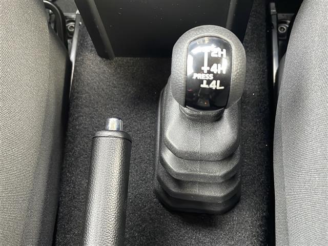 ジムニーノマド ＦＣ　デュアルブレーキサポート　純正８型ナビ　バックＣ　前後ドラレコ　フルセグ　レーダークルーズ　ビルドインＥＴＣ　シートヒーター　ミラーヒーター　ヘッドライトウォッシャー　コーナーセンサー　スペアキー（21枚目）