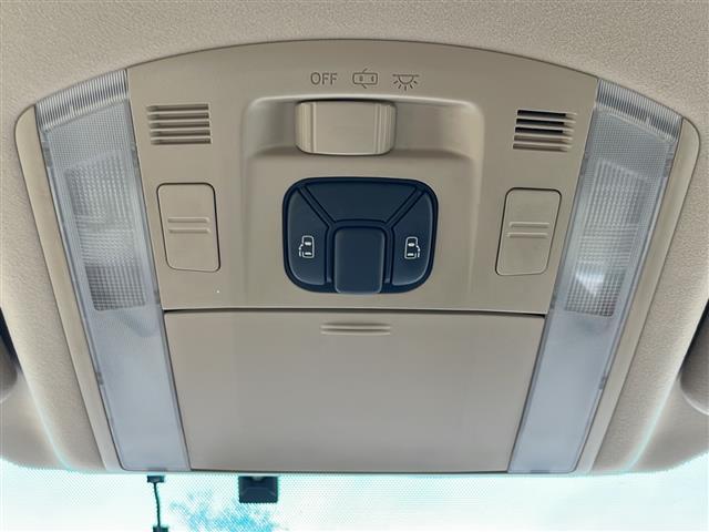 ヴェルファイア ２．４Ｘ　フリップダウンモニター　社外ＨＤＤナビ　Ｂｌｕｅｔｏｏｔｈ　ＣＤ／ＤＶＤ再生　フルセグ　バックカメラ　両側パワースライドドア　オートＨＩＤライト　ドライブレコーダー　ビルトインＥＴＣ　スマートキー（14枚目）