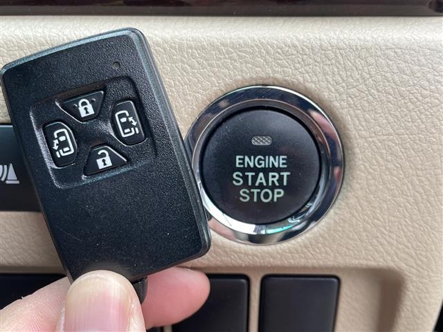 ヴェルファイア ２．４Ｘ　フリップダウンモニター　社外ＨＤＤナビ　Ｂｌｕｅｔｏｏｔｈ　ＣＤ／ＤＶＤ再生　フルセグ　バックカメラ　両側パワースライドドア　オートＨＩＤライト　ドライブレコーダー　ビルトインＥＴＣ　スマートキー（16枚目）