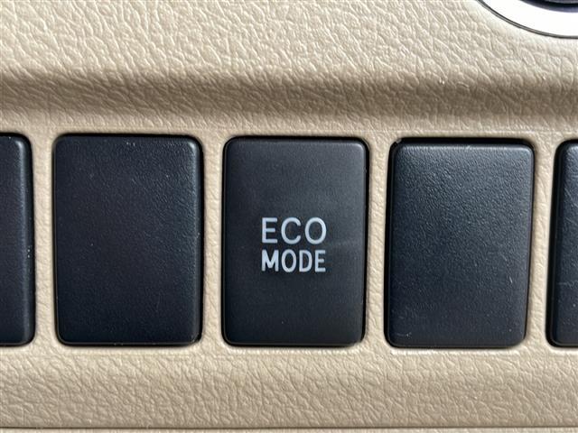 ヴェルファイア ２．４Ｘ　フリップダウンモニター　社外ＨＤＤナビ　Ｂｌｕｅｔｏｏｔｈ　ＣＤ／ＤＶＤ再生　フルセグ　バックカメラ　両側パワースライドドア　オートＨＩＤライト　ドライブレコーダー　ビルトインＥＴＣ　スマートキー（18枚目）