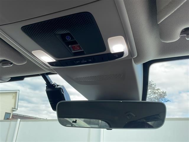 ＺＲ－Ｖ ｅ：ＨＥＶ　Ｚ　ＢＯＳＥサウンド　純正ナビ　ＢＴ　ＵＳＢ　全方位Ｃ　レーダークルコン　ＬＥＤオートマチックハイビーム　ダウンヒルコントロール　レザーシート　シートヒーター　電動Ｒゲート　ステアヒーター　ＥＴＣ２．０（12枚目）