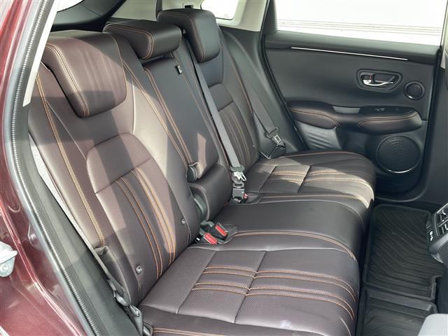 ＺＲ－Ｖ ｅ：ＨＥＶ　Ｚ　ＢＯＳＥサウンド　純正ナビ　ＢＴ　ＵＳＢ　全方位Ｃ　レーダークルコン　ＬＥＤオートマチックハイビーム　ダウンヒルコントロール　レザーシート　シートヒーター　電動Ｒゲート　ステアヒーター　ＥＴＣ２．０（25枚目）