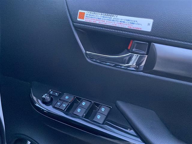 ハイラックス Ｚ　ＧＲスポーツ　ワンオーナー　寒冷地仕様　８型ナビ　全周囲Ｃ　ＧＲスポーツシート　パワーシート　ＥＴＣ２．０　パドルシフト　レーダークルーズ　ＧＲスポーツステアリング　コーナーセンサー　ＧＲ１８ＡＷ　トノカバー（5枚目）