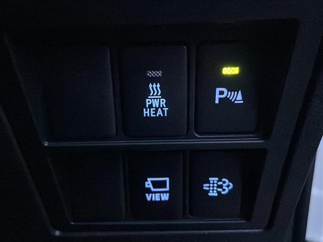 ハイラックス Ｚ　ＧＲスポーツ　ワンオーナー　寒冷地仕様　８型ナビ　全周囲Ｃ　ＧＲスポーツシート　パワーシート　ＥＴＣ２．０　パドルシフト　レーダークルーズ　ＧＲスポーツステアリング　コーナーセンサー　ＧＲ１８ＡＷ　トノカバー（15枚目）