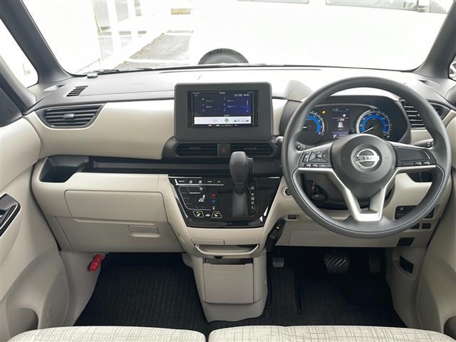 ルークス Ｘ　エマブレ　ナビ　全周囲Ｃ　ドラレコ　シートヒーター　ハンズフリー電動スライドドア　Ｂｌｕｅｔｏｏｔｈ再生　ＥＴＣ　ステアスイッチ　オートライト　コーナーセンサー　電格ミラー　スペアキー　フロアマット（7枚目）