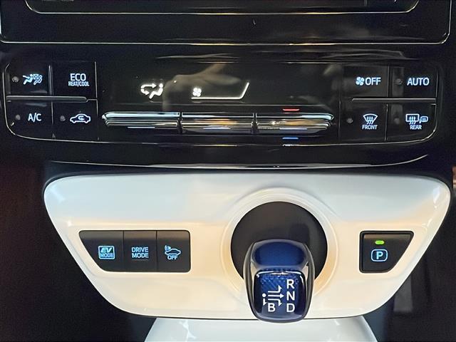 プリウス A 4WD 寒冷地仕様 SDナビ BT CD DVD バックC オートLEDライト オートマチックハイビーム ビルトインETC パーキングアシスト クルーズコントロール 前後コーナーセンサー スマートキー(18枚目)
