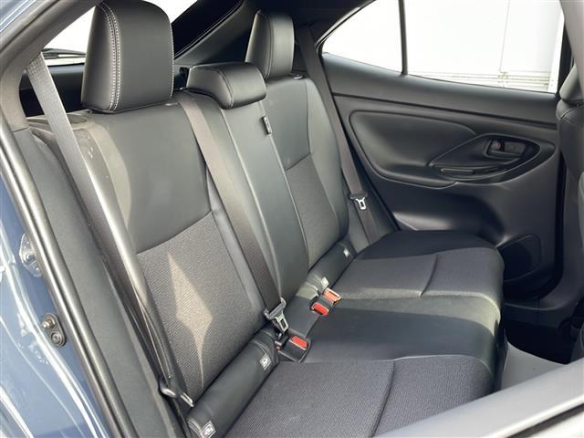 ヤリスクロス ハイブリッドZ ウルバーノ ワンオーナー 寒冷地仕様 ナビ 全周囲C フルセグ BSM 電動ハーフレザーシート シートヒーター ステアリングヒーター レーダークルーズ HDMI ビルドインETC2.0 純正ブラック18AW(25枚目)