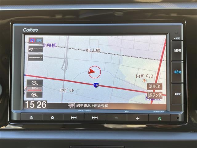 フィット ベーシック　４ＷＤ　ＳＤナビ　Ｂｌｕｅｔｏｏｔｈ　クルーズコントロール　コーナーセンサー　　衝突軽減ブレーキ（ＣＭＢＳ）　誤発進抑制機能　後方誤発進抑制機能　近距離衝突軽減ブレーキ　歩行者事故低減ステアリング（2枚目）